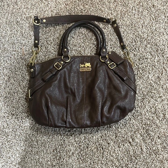 Coach purse - Picture 1 of 3